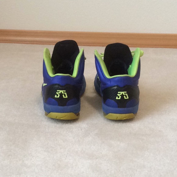 Nike KD Youth Basketball Shoe - Picture 4 of 4